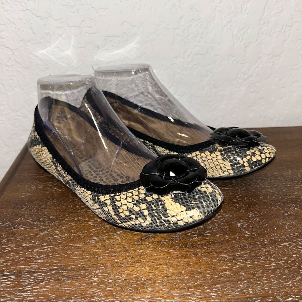 Lindsay Phillips LIZ Snakeskin Print Flower Slip On Leather Ballet Flat Shoes